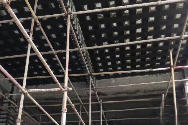 双桥碳纤维加固施工技术操作的关键方法